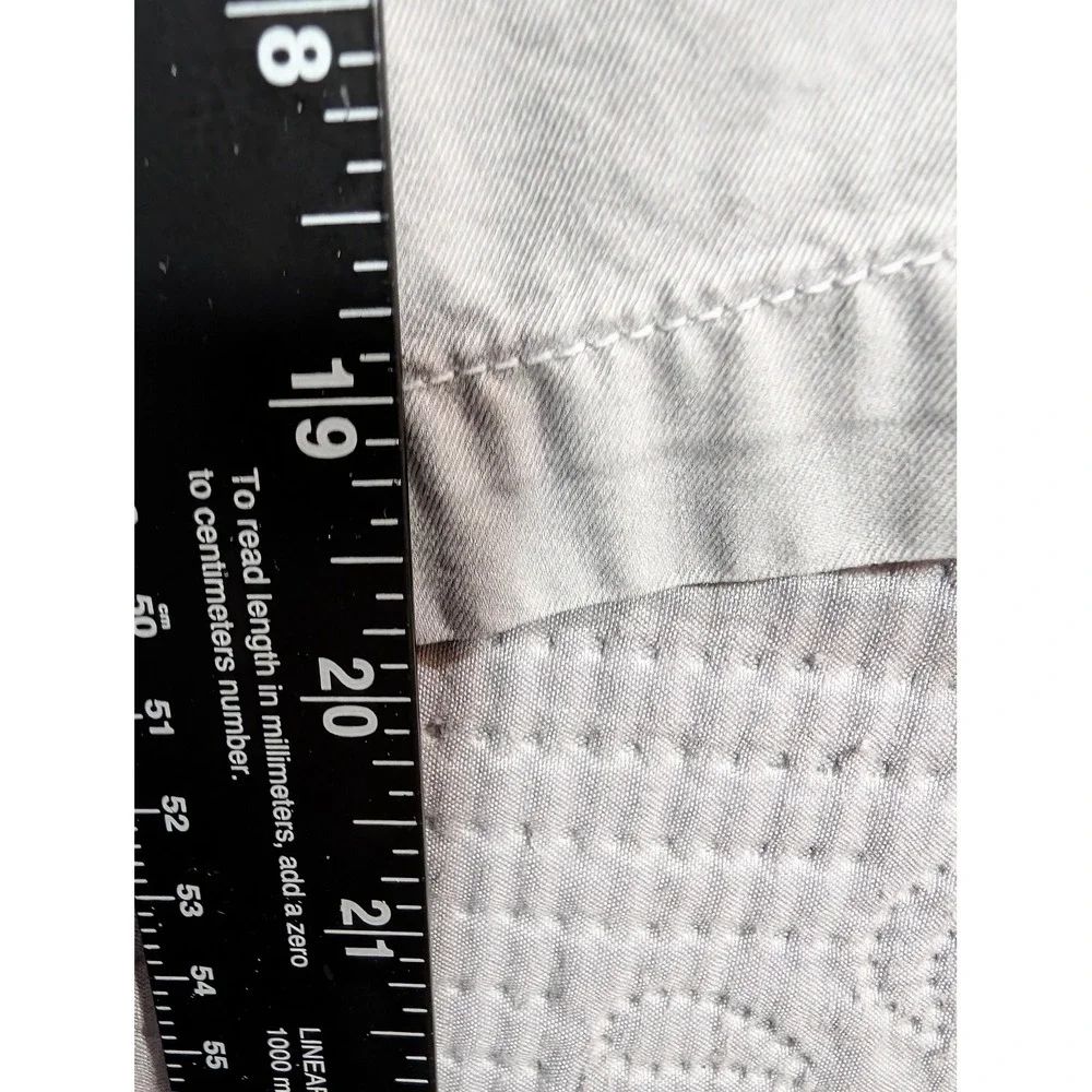 UNTUCKit shorts mens